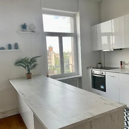 Nid Urbain Colmarien - 4 Personnes - Garage Apartment Exterior photo